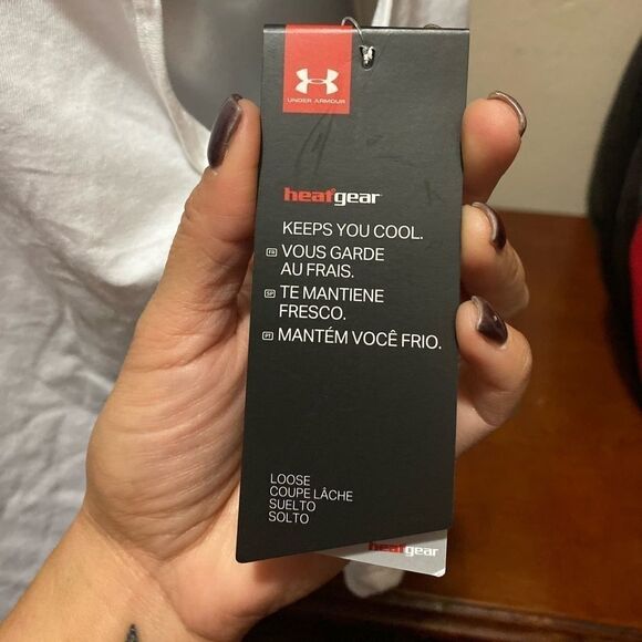 UNDER ARMOUR TANK TOP  - Picture 7 of 11